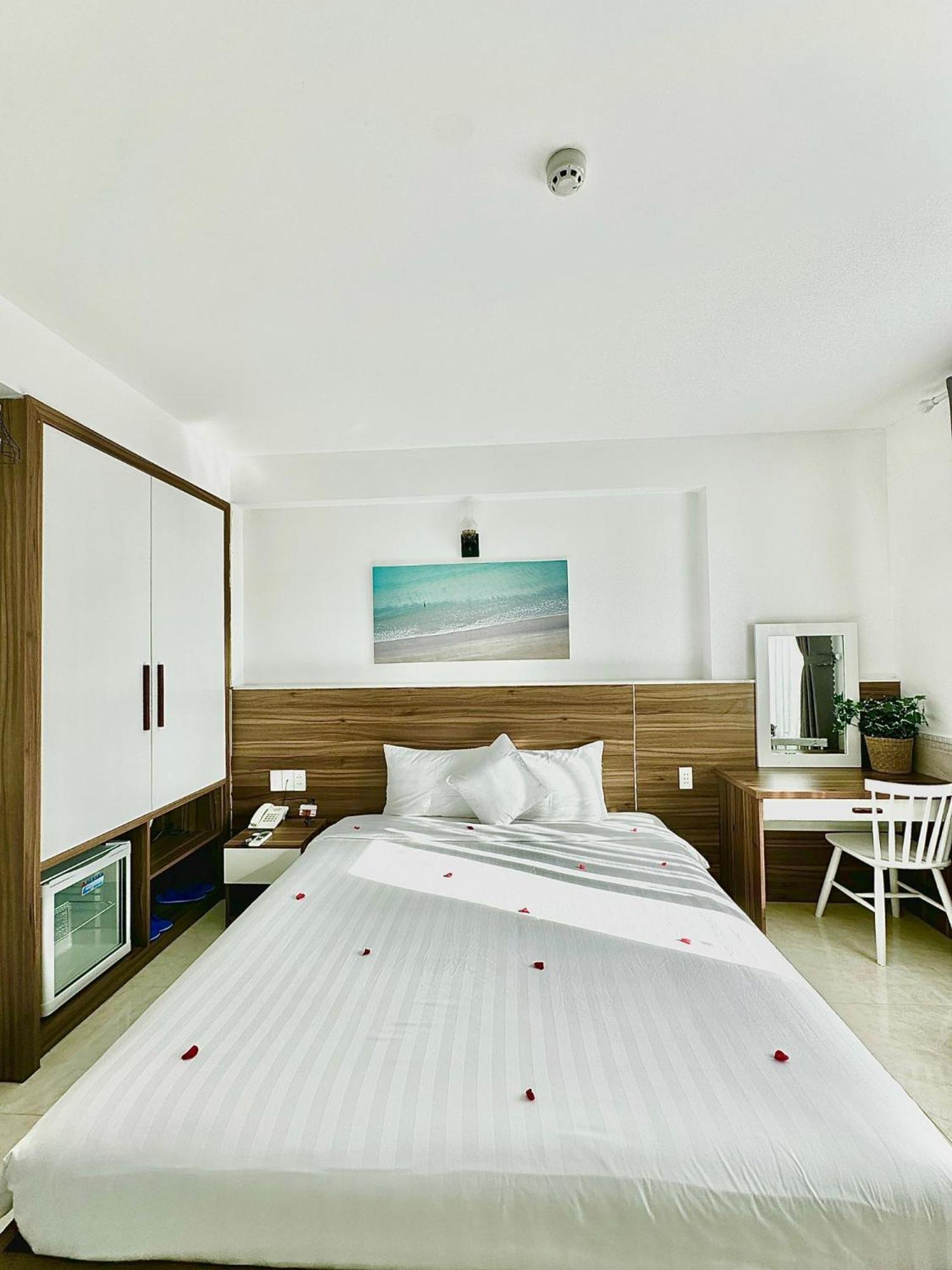 Tuan Ninh Hotel I Chi Khu Co Ong Экстерьер фото